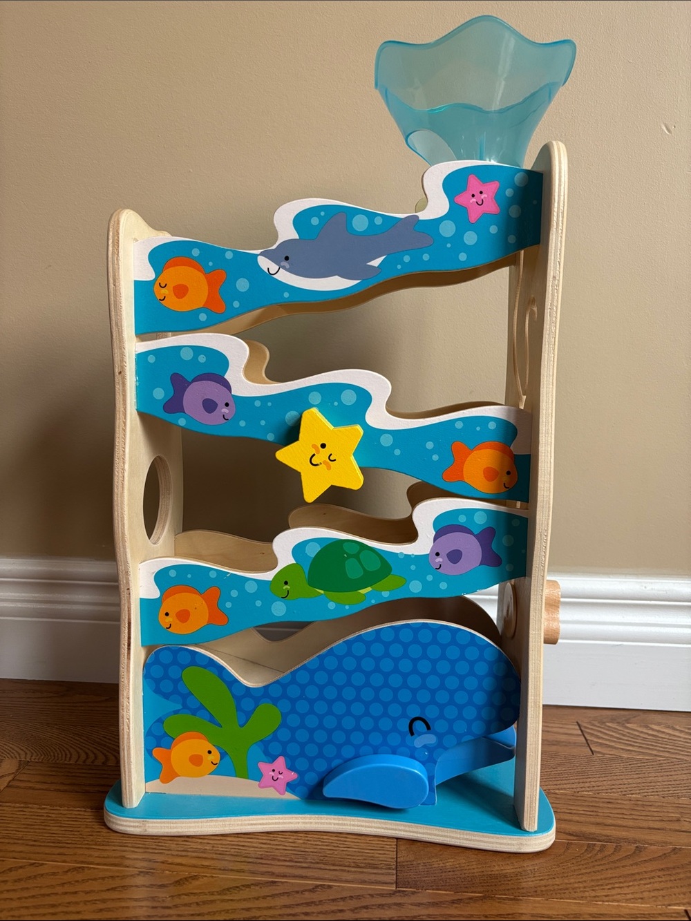 Melissa & Doug Blue Ocean Roll & Catch Wooden Toy with Colorful Sea Creatures